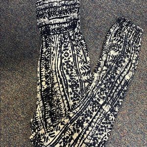 Greylin Black & white pattern jumpsuit size S